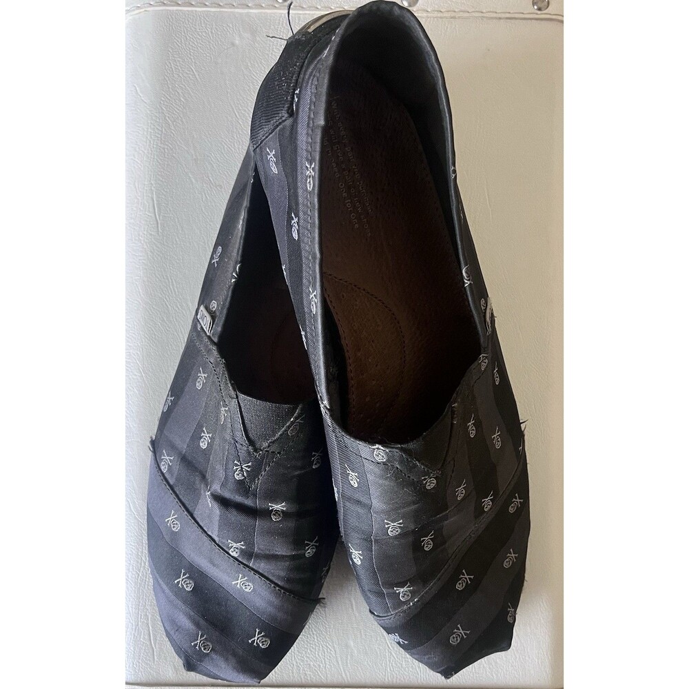 TOMS Men's Skull & Crossbones Classics Casual Shoes Size 14